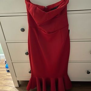 Red strapless tight express dress